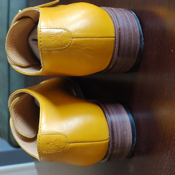 The Office of Angela Scott Mr. Georgie Size 38/8 Saffron and White - Picture 2 of 8